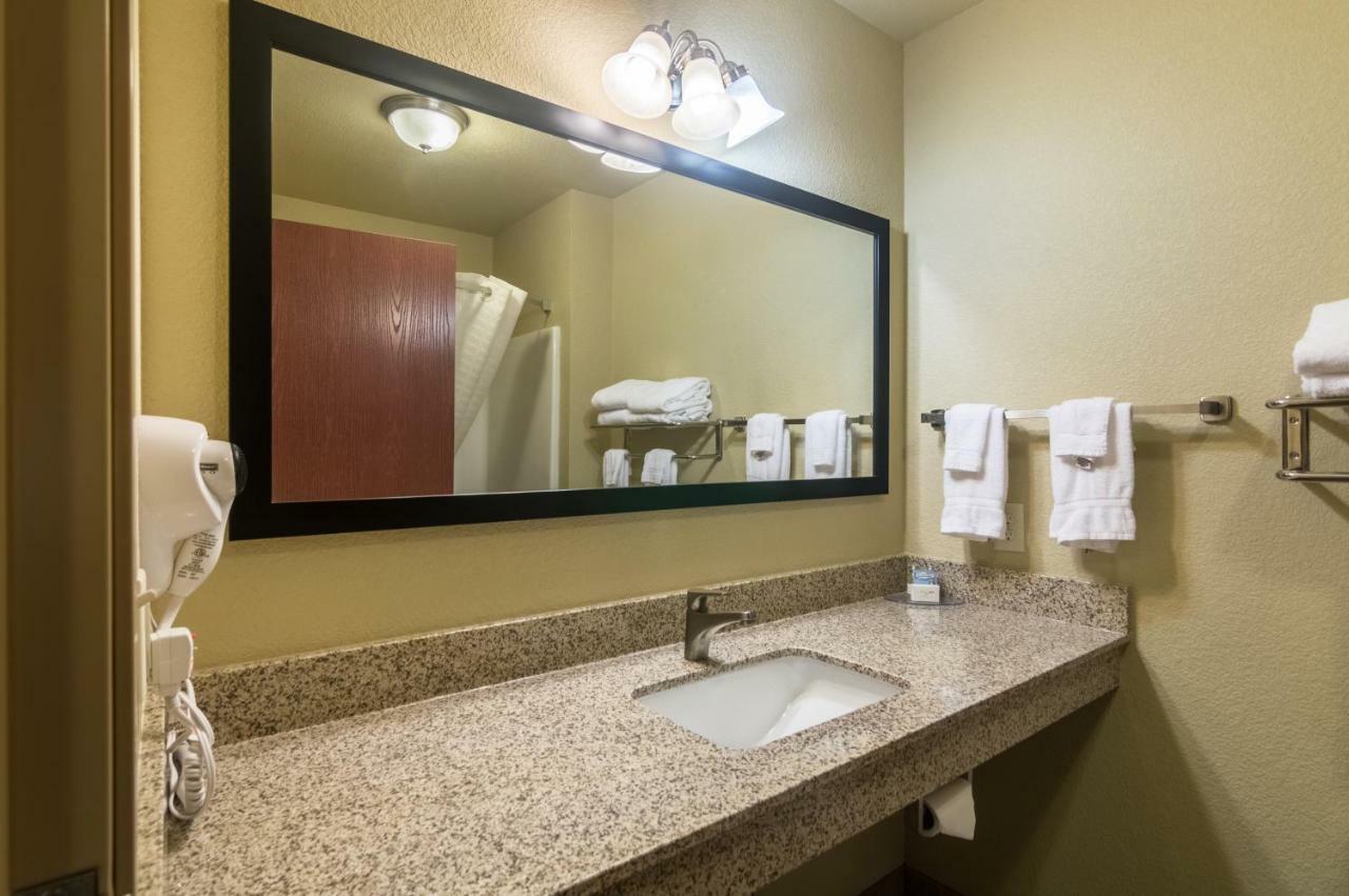 Cobblestone Inn & Suites - Lakin Exterior foto